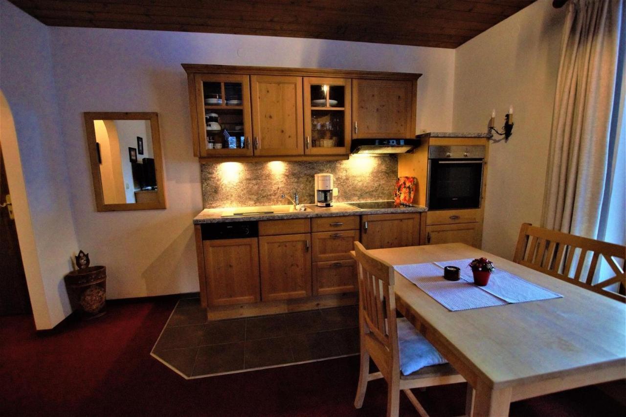 Ferienhaus Waldwinkl Hotel Grainau Quarto foto