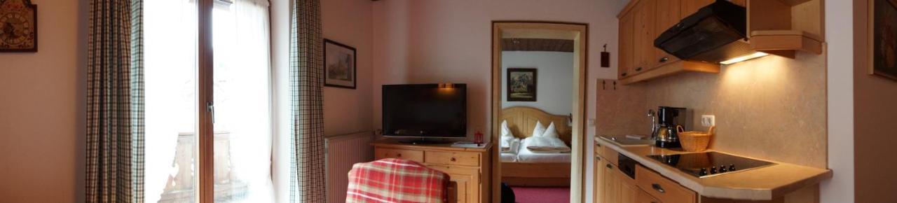 Ferienhaus Waldwinkl Hotel Grainau Quarto foto