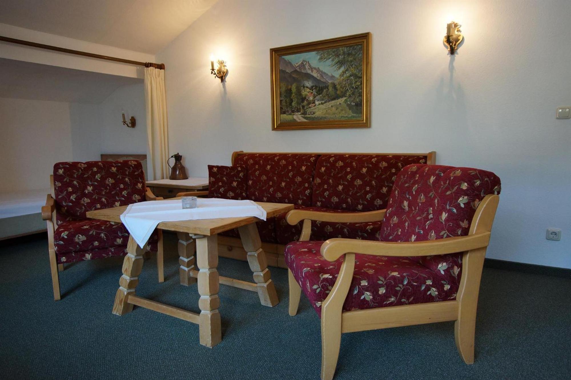 Ferienhaus Waldwinkl Hotel Grainau Quarto foto